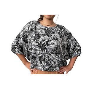 Hawaiian Top Makai Beach Size S/M Black Gray Tribal